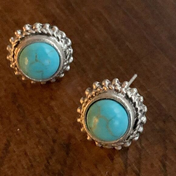 Men’s Western Turquoise Stud Earrings Southwest Indian Style Boho Ethnic Tribal - Picture 1 of 10